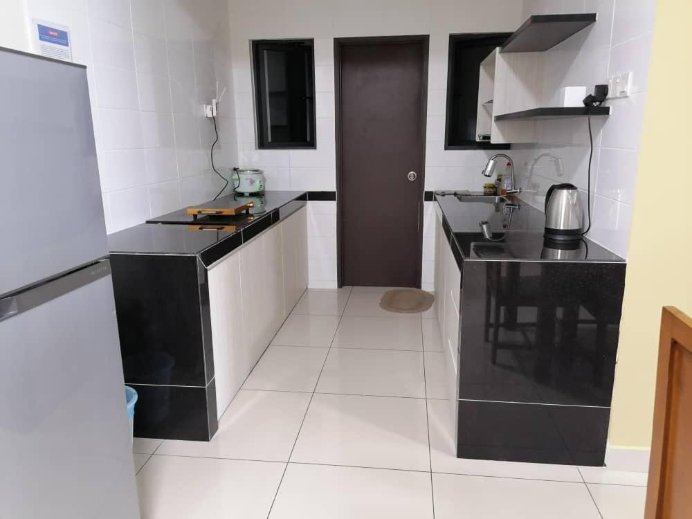 Landmark Residence 2 Service Apartment 5Min To Mrt 20Min To Kl Kajang Rum bild